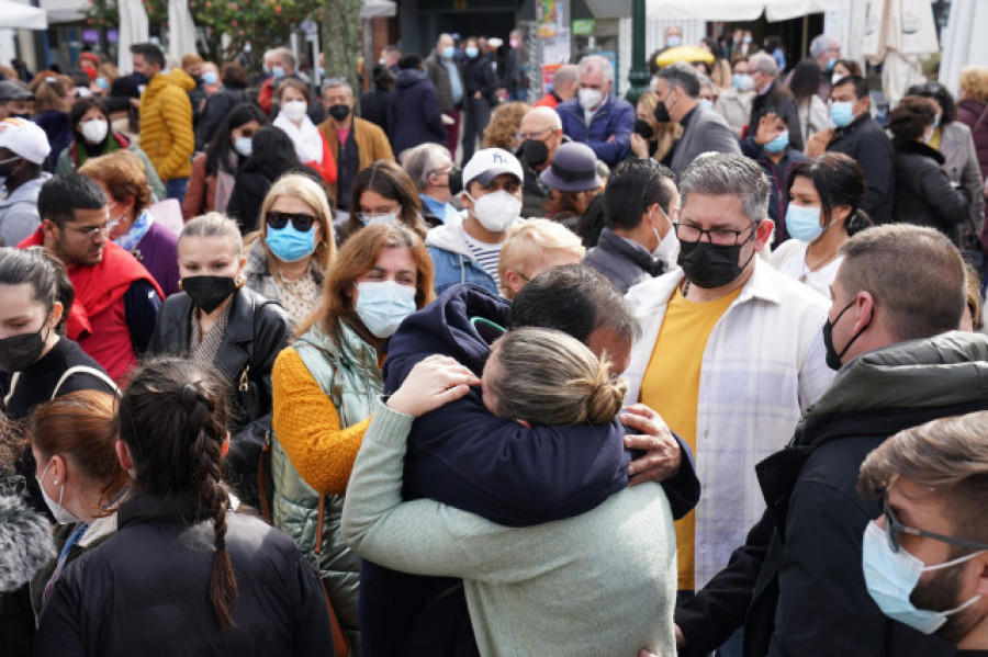 Miles de personas apoyan en Marín a los familiares del 'Villa de Pitanxo', dispuestos a "continuar luchando"