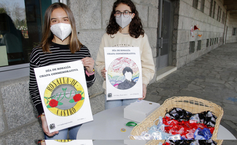 O Alobre reivindica a Rosalía e tenta manter vivo o galego con faladoiros quincenais