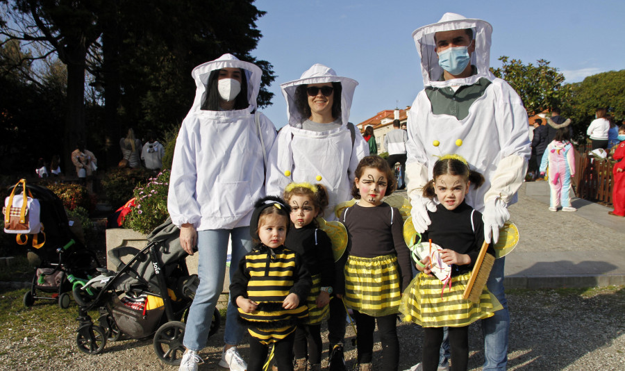 El Entroido cambadés vive hoy su gran desfile de carrozas con una decena de participantes y 1.800 euros en premios