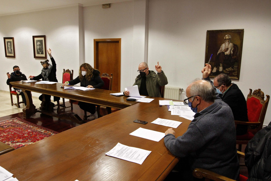 ¿Quién tensa hasta convertir en irrespirable la política municipal en Vilanova?