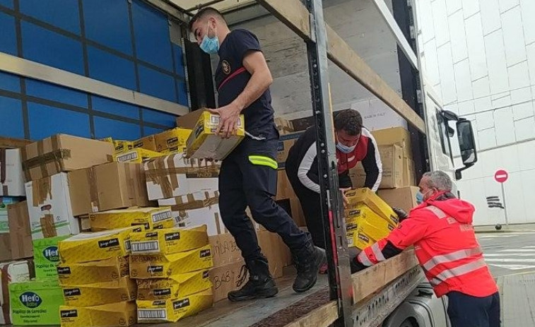 Parte desde Ribeira hacia Vilagarcía un tráiler con ayuda humanitaria para el pueblo de Ucrania