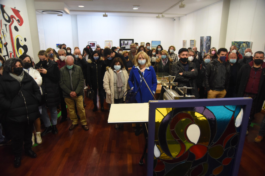 El “Encontro de Creadores” reúne en el Museo do Gravado las obras de cien artistas de O Barbanza