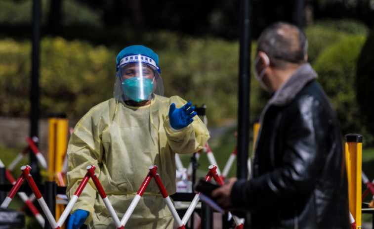 China experimenta un pronunciado aumento de los contagios por coronavirus tras relajar las restricciones