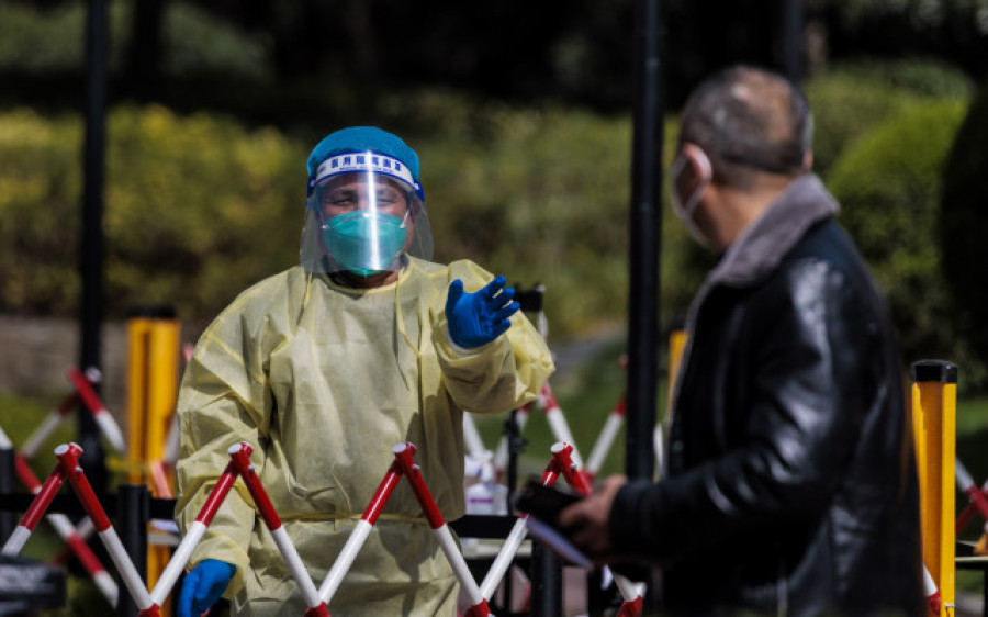 China experimenta un pronunciado aumento de los contagios por coronavirus tras relajar las restricciones