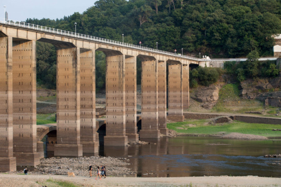 Los embalses gallegos siguen perdiendo agua y están ya al 43,7% de su capacidad