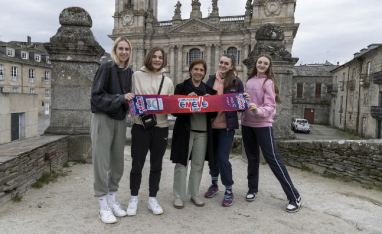 Un equipo de voleibol acoge en Lugo a cuatro refugiadas ucranianas