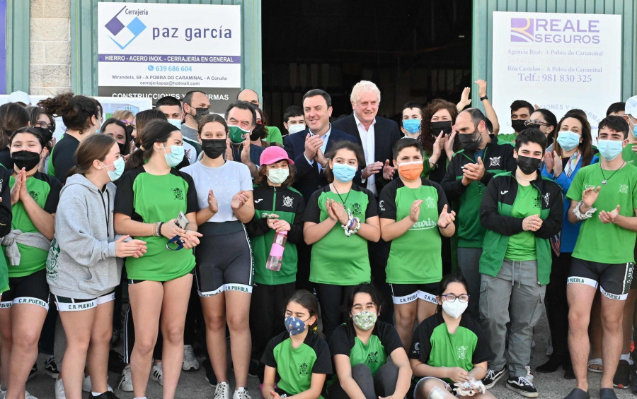 Valentín González Formoso compromete 300.000  euros para ampliar el edificio de usos náuticos de A Pobra