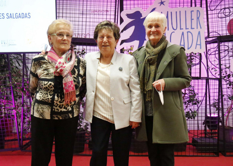 Mulleres Salgadas reconoce con sus premios a toda una generación de mujeres del mar