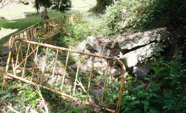 Ravella encarga la redacción del proyecto para recuperar el acceso peatonal entre Valdés Bermejo y Castro Alobre