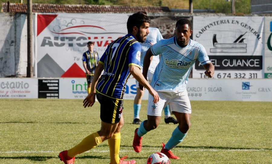 Un gol de Charles relanza al Villalonga en la carrera por el ascenso