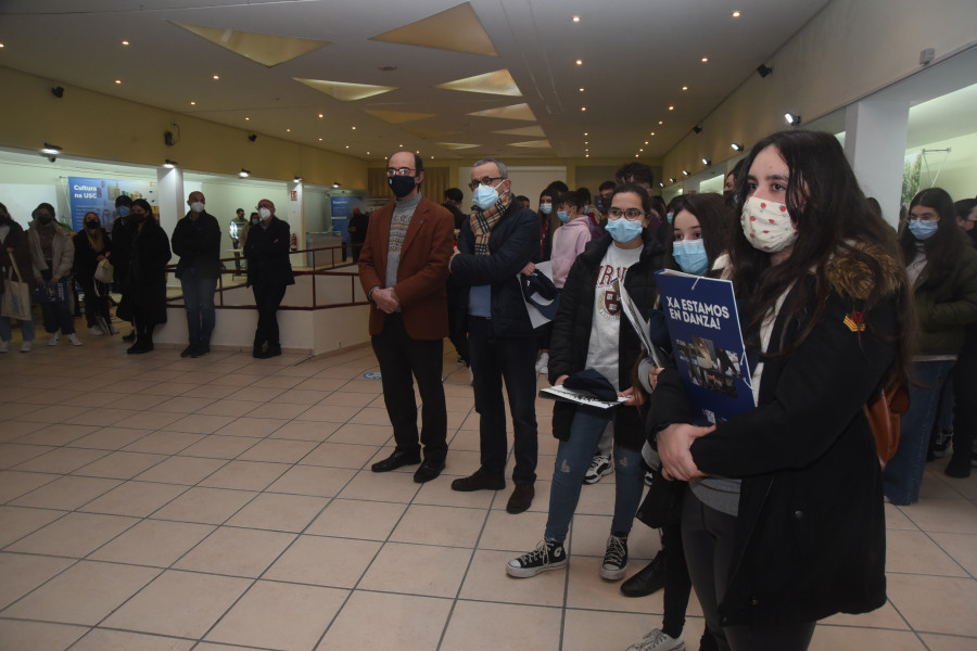 Más de 200 alumnos de Bacharelato de la comarca asisten en Ribeira a una jornada abierta sobre titulaciones y servicios de la USC