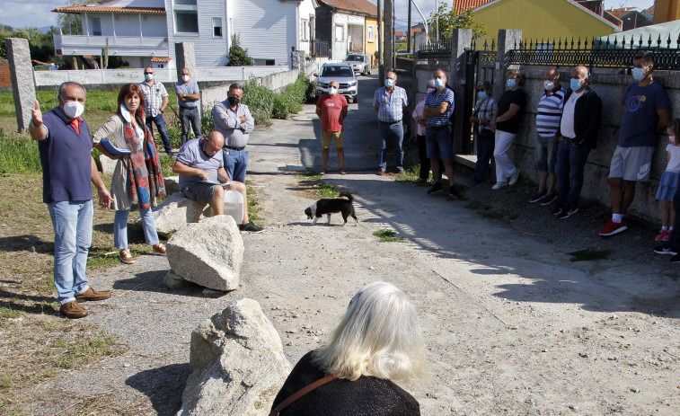 La Valedora exige de nuevo a Ravella el informe sobre el Campo da Fonte que solicitan en Faxilde