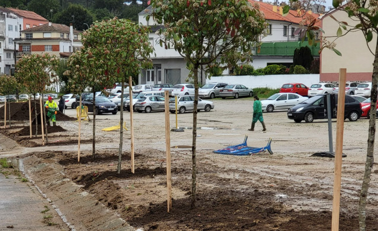 Ribeira contará con un nuevo espacio verde junto el aparcamiento disuasorio de Abesadas