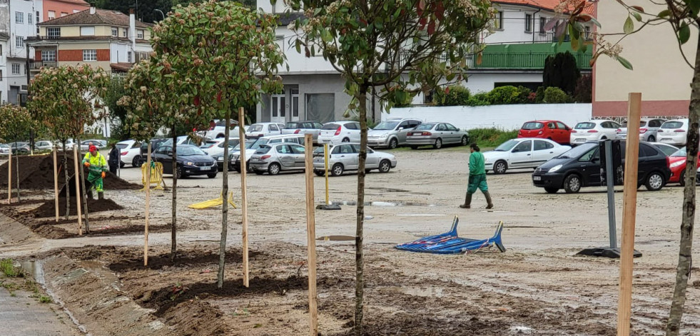 Ribeira contará con un nuevo espacio verde junto el aparcamiento disuasorio de Abesadas
