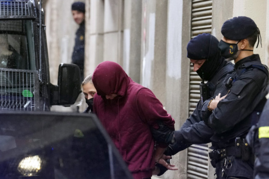 Detenido un joven por la brutal agresión sexual de una menor en Igualada