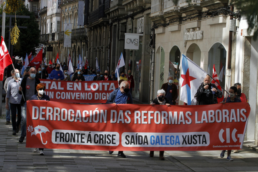 Subida de salarios y garantías laborales centrarán la marchas del 1 de mayo en Vilagarcía