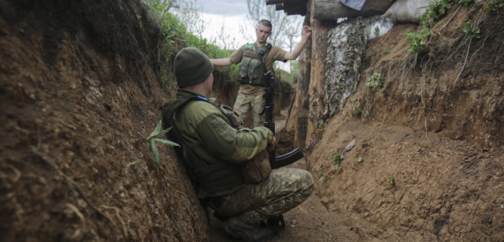 Rusia se reagrupa y fortalece en el este de Ucrania
