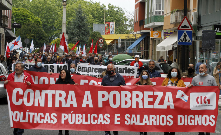 La lucha por salarios y empleos dignos centran el Primero de Mayo en Arousa