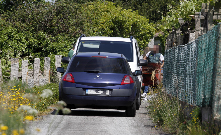 Investigan si el hombre que se cayó de su motocultor en Meaño falleció por causas naturales