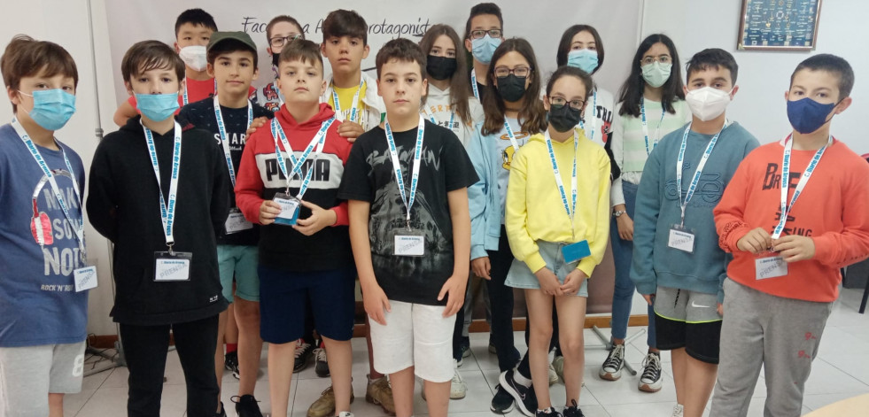 El alumnado de Sexto de Primaria del CEIP Plurilingüe Rosalía de Castro visita Diario de Arousa