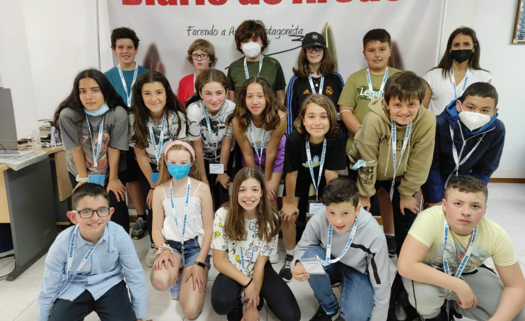 El alumnado de Sexto B del CEIP Plurilingüe Rosalía de Castro visita Diario de Arousa