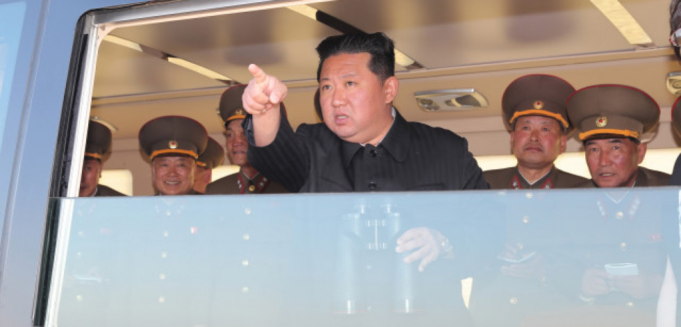 Corea del Norte reporta 21 muertes por covid, en el 