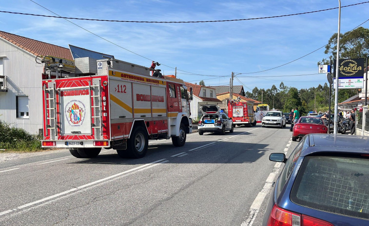 Un motorista pierde la vida y otro resulta herido de consideración al sufrir una caída en Boiro