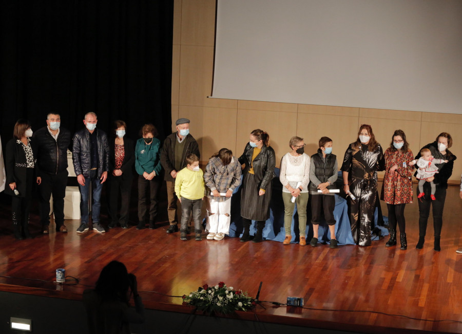 Premios, canto e poemas encherán hoxe de actos  O Salnés polas Letras Galegas a pesar de varias suspensións por chuvia