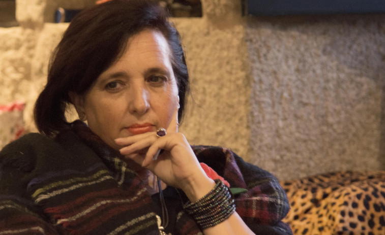 La poeta Andrea Fernández presenta su última y premiada obra 