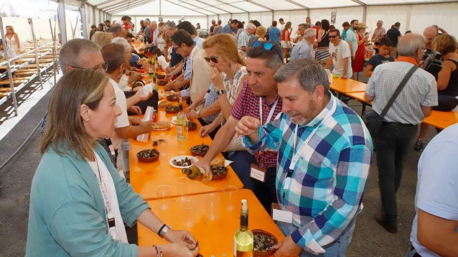 La Festa do Percebe de Aguiño, declarada como Festa de Interese Turístico de Galicia