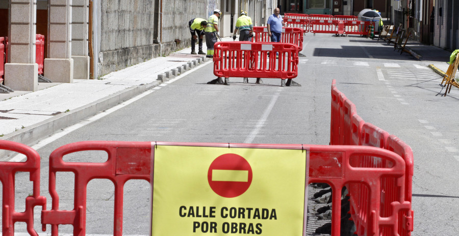 A Illa cierra al tráfico la Avenida Castelao para el inicio de ocho meses de obras en pleno centro