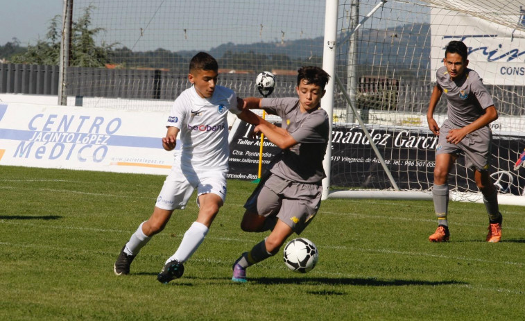 El Arousa Fútbol 7 decide hoy su trono