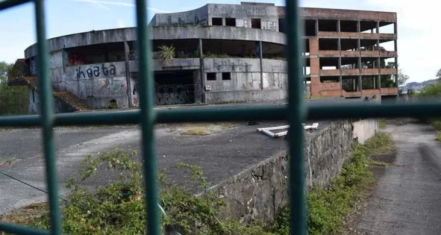 Sale a contratación por 540.000 euros la demolición de "Hesta Kurba" para construir la nueva residencia de Ribeira