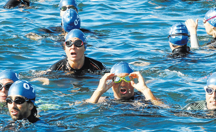 La XXXVIII Travesía a nado Porto de Vilagarcía supera el centenar de inscritos a tres semanas de su celebración