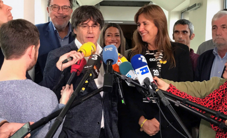 Puigdemont cede el testigo como líder de JxCat al tándem Borràs-Turull