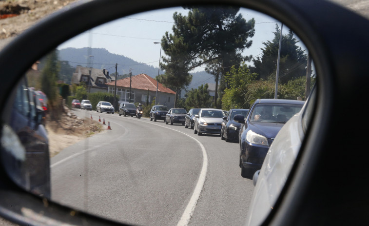 Los ecologistas piden regular el acceso de coches a las playas para evitar su deterioro