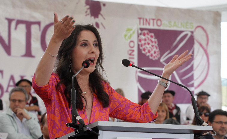 Fátima Mella ensalza al Tinto y Pepo Suevos pone la nota de humor en la vuelta de la fiesta