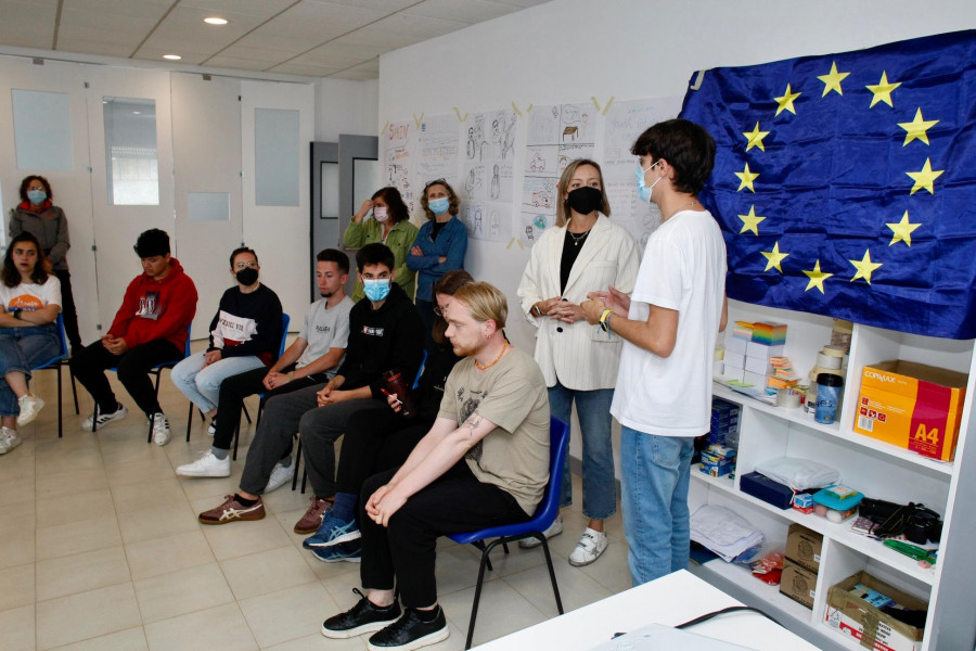Arousa Moza reunió en As Sinas a 46 jóvenes de otros países con su proyecto “Work your passion”