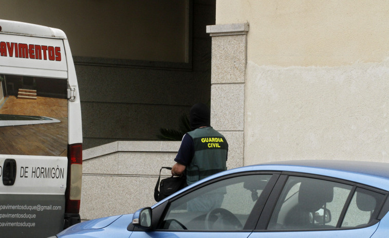 El juez dicta prisión provisional y sin fianza para los arousanos detenidos por la lancha de Vilaboa