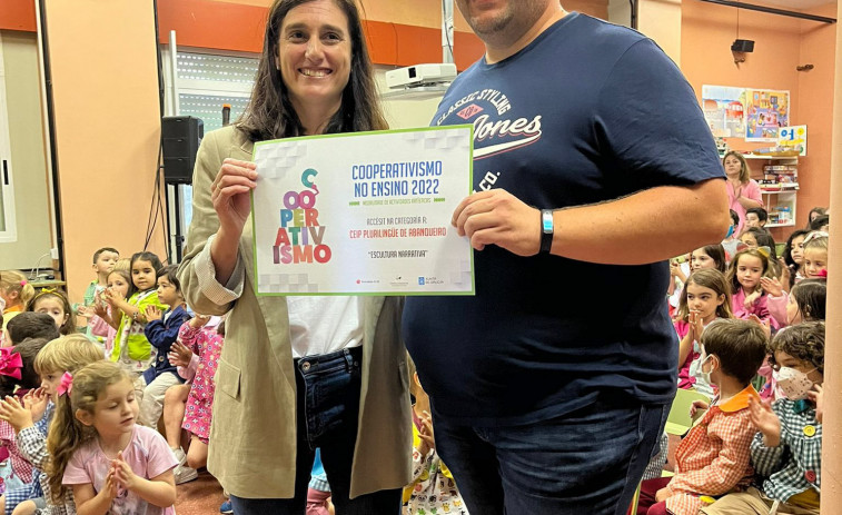El alumnado de Infantil del colegio de Abanqueiro fue galardonado en un concurso de cooperativismo