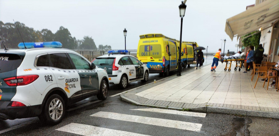 Le clava un trozo de vaso a otro en el cuello en una pelea en  un local del paseo de Vilanova