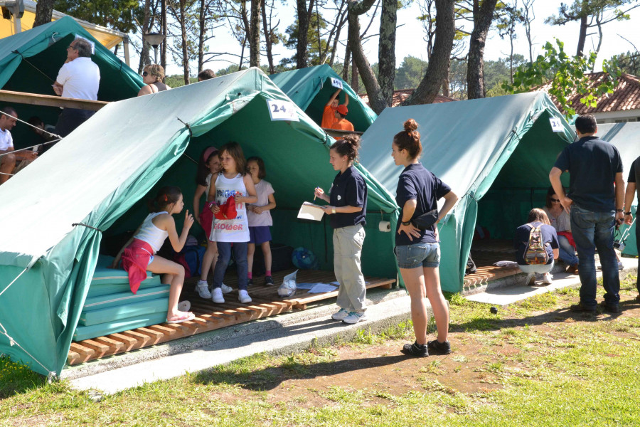 Más de 1.500 niños disfrutarán este verano de los campamentos de "Depo Aventura na Lanzada"