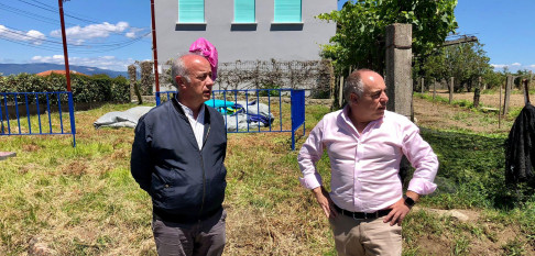 Vilanova compra un terreno para crear un parque infantil en Corón y compromete otros tres