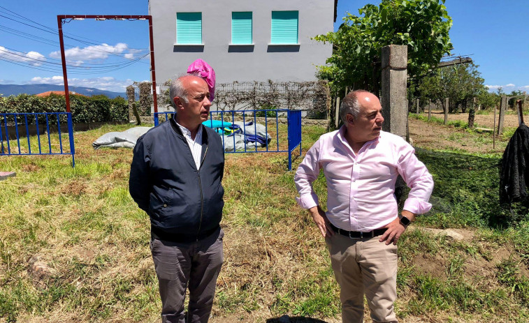 Vilanova compra un terreno para crear un parque infantil en Corón y compromete otros tres