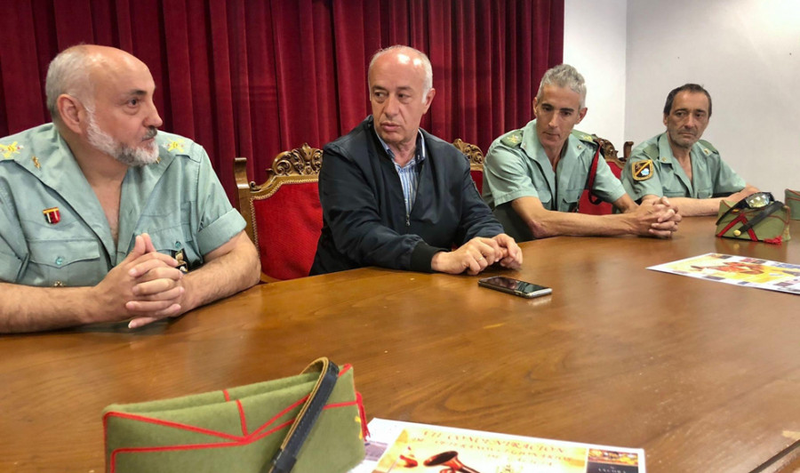 Vilanova recupera la visita de la legión con misa, homenaje y juegos populares