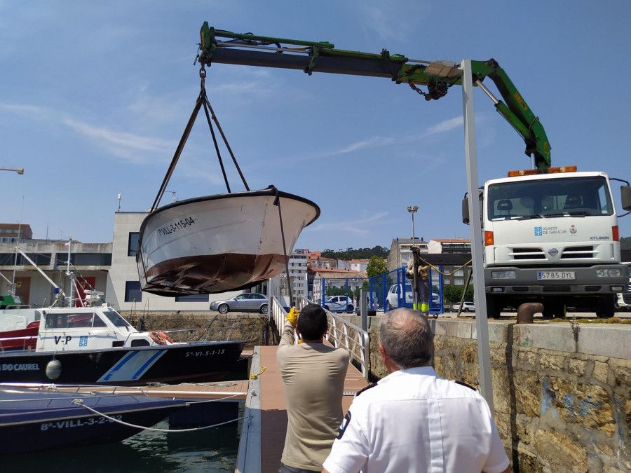 Decomisan en Cabo de Cruz una lancha con unas 500 piezas de viera extraídas en época de veda
