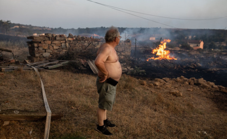 Suspendidos hasta nuevo aviso todos los trenes entre Galicia y Madrid por un incendio