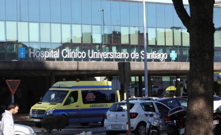 Ingresado en el Hospital Clínico un menor de 17 años tras ser acuchillado en Santiago