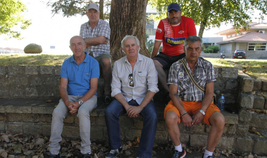 Un equipo con Cándido Meixide al frente aspira a presidir la Asociación de Vecinos de Vilaxoán