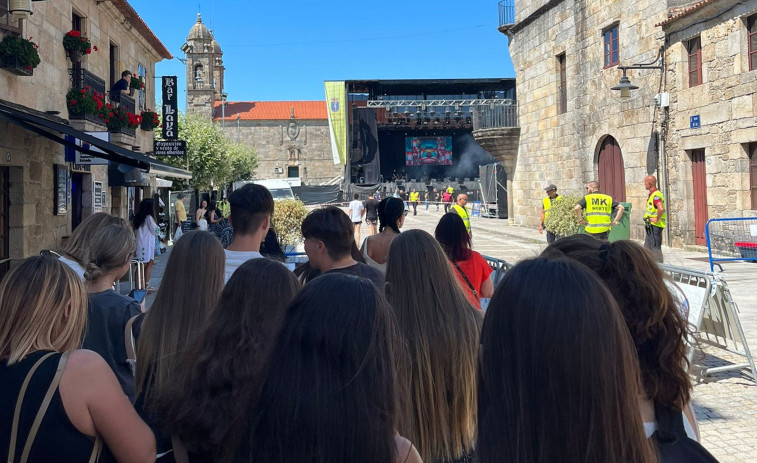 Empiezan las colas para el concierto más esperado de la LXX Festa do Albariño de Cambados